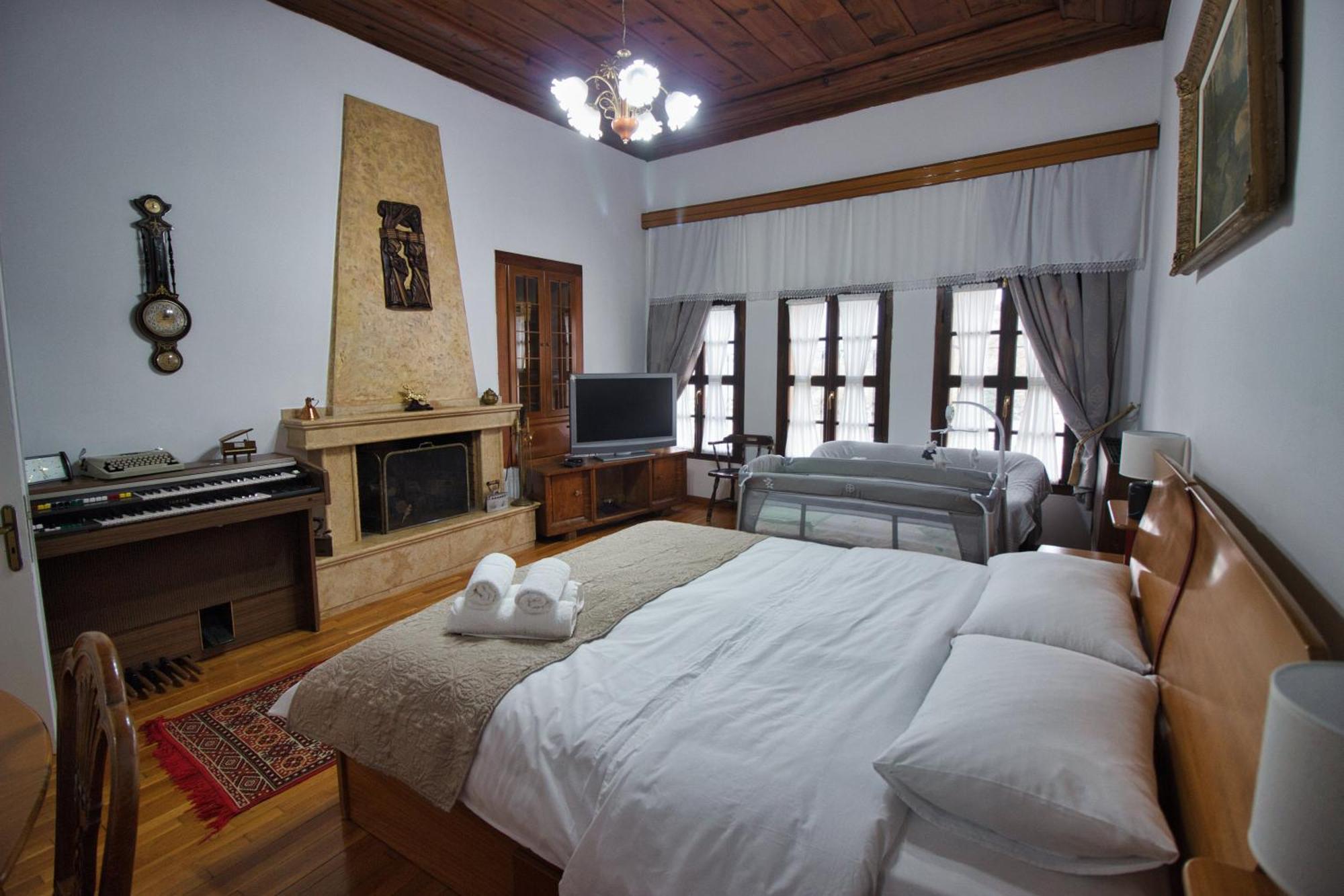 Emblematic House Apartment 2 Гірокастра Екстер'єр фото