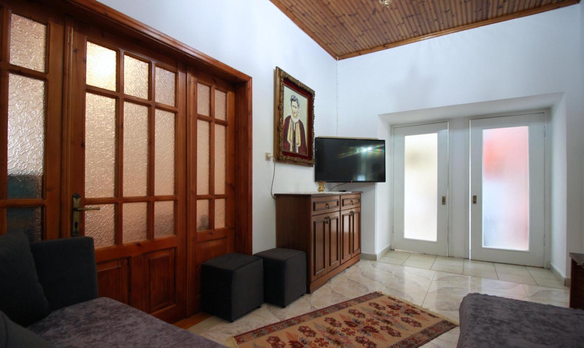 Emblematic House Apartment 2 Гірокастра Екстер'єр фото